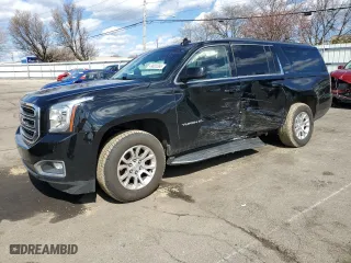 2017 GMC Yukon XL SLT with VIN 1GKS2GKC0HR402261, listed as a Copart auction lot 53301325 with 120,354 mi miles and Salvage Title. Bid and sale history available at carsss.com. Image 1.