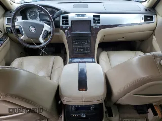 2011 Cadillac Escalade ESV Premium z VIN 1GYS4JEF6BR125500, wystawiony jako Copart lot #51917445 z przebiegiem 258 390 mil mil oraz Tytuł czysty. Historia ofert i sprzedaży dostępna na DreamBid. Obrazek 8.