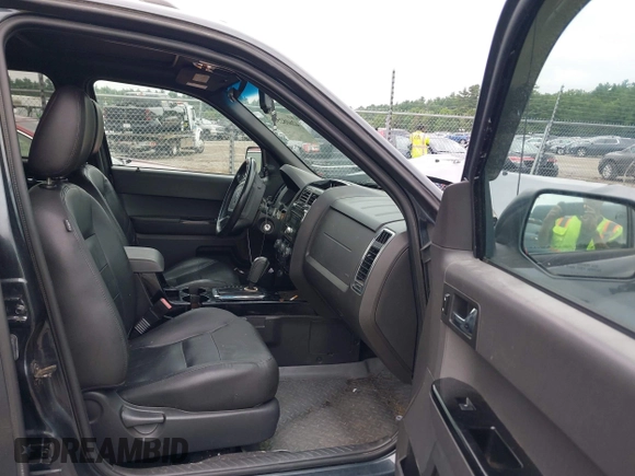 2008 Ford Escape Limited with VIN 1FMCU94108KE85583, listed as a IAAI auction lot 42608251 with 177,841 mi miles and . Bid and sale history available at DreamBid. Image 5.