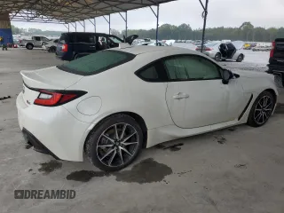 2024 Toyota GR86 with VIN JF1ZNBB12R9756924, listed as a Copart auction lot 74120174 with 2,615 mi miles and Salvage Title. Bid and sale history available at carsss.com. Image 3.