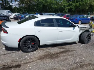 2016 Dodge Charger Road/Track with VIN 2C3CDXCT9GH210865, listed as a IAAI auction lot 39971429 with 157,784 mi miles. Bid and sale history available at carsss.com. Image 14.
