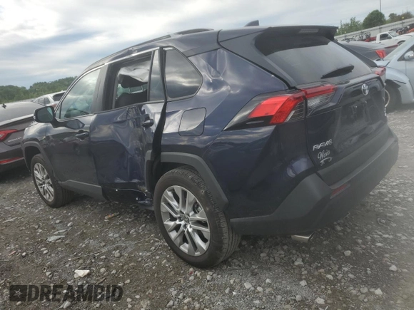 2024 Toyota RAV4 XLE Premium z VIN 2T3A1RFV3RW483484, wystawiony jako Copart lot #55901875 z przebiegiem 2 633 mil mil oraz Szkoda całkowita • Salvage title. Historia ofert i sprzedaży dostępna na DreamBid. Obrazek 2.