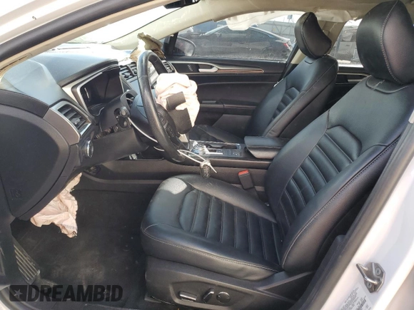 2020 Ford Fusion SEL with VIN 3FA6P0CD1LR177865, listed as a Copart auction lot 43027915 with 103,186 mi miles and Salvage title. Bid and sale history available at DreamBid. Image 7.