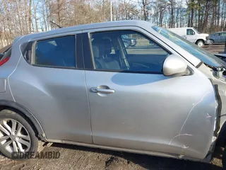 2011 Nissan Juke SL with VIN JN8AF5MV8BT023392, listed as a IAAI auction lot 40936252 with 1 mi miles. Bid and sale history available at carsss.com. Image 13.