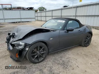 2016 Mazda MX-5 Miata Club z VIN JM1NDAC73G0103805, wystawiony jako Copart lot #51724195 z przebiegiem 76 522 mil mil oraz Szkoda całkowita • Salvage title. Historia ofert i sprzedaży dostępna na DreamBid. Obrazek 1.