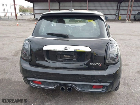 2014 MINI Cooper Hardtop S with VIN WMWXM7C50ET986183, listed as a IAAI auction lot 41719571 with NaN miles. Bid and sale history available at carsss.com. Image 16.