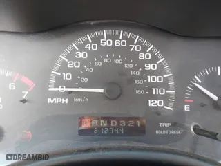 2000 Chevrolet Malibu with VIN 1G1ND52J0Y6204828, listed as a IAAI auction lot 41940387 with 212,744 mi miles. Bid and sale history available at carsss.com. Image 7.
