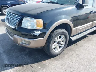 2003 Ford Expedition Eddie Bauer with VIN 1FMFU18L03LA54089, listed as a IAAI auction lot 41842194 with 33,834 mi miles. Bid and sale history available at carsss.com. Image 6.