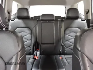 2024 Volkswagen Atlas SE z VIN 1V2HR2CA1RC546860, wystawiony jako Copart lot #55703805 z przebiegiem 33 296 mil mil oraz Czysty tytuł • Clean title. Historia ofert i sprzedaży dostępna na DreamBid. Obrazek 10.