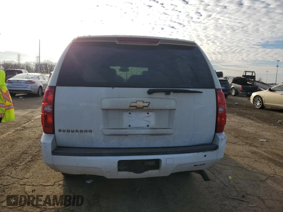 2007 Chevrolet Suburban LT with VIN 3GNGK26KX7G135934, listed as a Copart auction lot 80465793 with Not Provided miles and Clean Title. Bid and sale history available at carsss.com. Image 6.