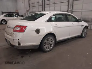 2011 Ford Taurus Limited z VIN 1FAHP2FW8BG185274, wystawiony jako IAAI lot #41681899 z przebiegiem 196 048 mil mil oraz . Historia ofert i sprzedaży dostępna na DreamBid. Obrazek 4.