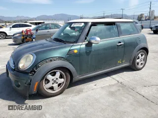 2008 MINI Hardtop with VIN WMWMF33578TT62441, listed as a Copart auction lot 48410155 with 116,894 mi miles and Salvage title. Bid and sale history available at DreamBid. Image 1.