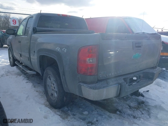 2012 Chevrolet Silverado 1500 LT with VIN 1GCRKSE72CZ199765, listed as a IAAI auction lot 41473863 with 129,626 mi miles. Bid and sale history available at carsss.com. Image 3.