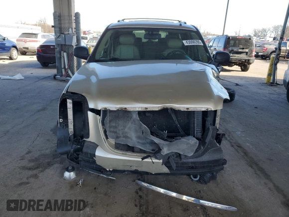 2014 GMC Yukon XL SLT with VIN 1GKS1KE09ER188163, listed as a Copart auction lot 43008295 with 99,479 mi miles and Salvage Title. Bid and sale history available at carsss.com. Image 5.