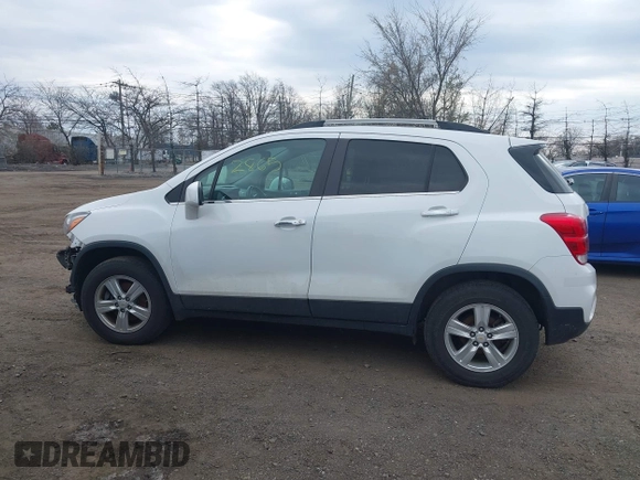 2018 Chevrolet Trax LT with VIN KL7CJPSB7JB714941, listed as a IAAI auction lot 41852865 with 112,606 mi miles. Bid and sale history available at carsss.com. Image 14.