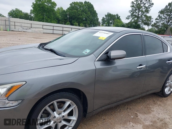 2014 Nissan Maxima S z VIN 1N4AA5AP7EC463582, wystawiony jako IAAI lot #42194403 z przebiegiem 153 719 mil mil oraz . Historia ofert i sprzedaży dostępna na DreamBid. Obrazek 6.