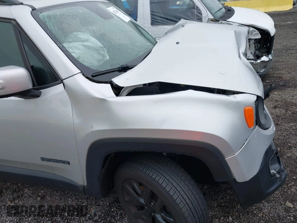 2018 Jeep Renegade Latitude with VIN ZACCJBBB0JPH13481, listed as a IAAI auction lot 42212993 with 76,914 mi miles and . Bid and sale history available at DreamBid. Image 19.