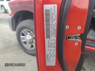 2017 Ram 2500 Tradesman z VIN 3C6UR5CJ6HG581799, wystawiony jako Copart lot #53799814 z przebiegiem 120 471 mil mil oraz Szkoda całkowita • Salvage title. Historia ofert i sprzedaży dostępna na DreamBid. Obrazek 12.