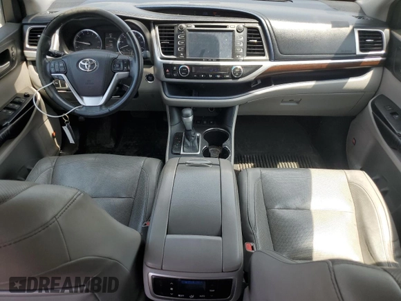 2016 Toyota Highlander Limited with VIN 5TDDKRFH8GS274874, listed as a Copart auction lot 61402305 with 109,670 mi miles and Salvage title. Bid and sale history available at DreamBid. Image 8.