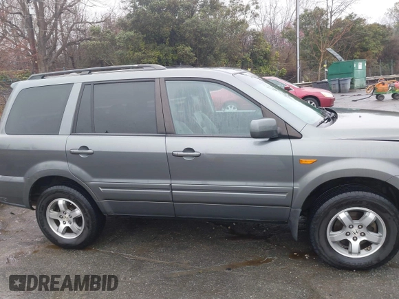 2007 Honda Pilot EX-L with VIN 5FNYF18677B033086, listed as a IAAI auction lot 41579680 with 280,246 mi miles and . Bid and sale history available at DreamBid. Image 13.