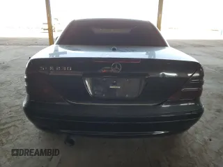 2003 Mercedes-Benz SLK 230 Kompressor z VIN WDBKK49F83F288867, wystawiony jako Copart lot #75726114 z przebiegiem 121 407 mil mil oraz Szkoda całkowita • Salvage title. Historia ofert i sprzedaży dostępna na DreamBid. Obrazek 6.