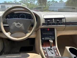 1998 Mercedes-Benz S-Class with VIN WDBGA43G5WA383964, listed as a Copart auction lot 53747905 with 172,281 mi miles and Clean Title. Bid and sale history available at carsss.com. Image 9.