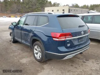 2018 Volkswagen Atlas 3.6L V6 SEL with VIN 1V2MR2CA2JC520870, listed as a IAAI auction lot 41362865 with 49,313 mi miles. Bid and sale history available at carsss.com. Image 3.