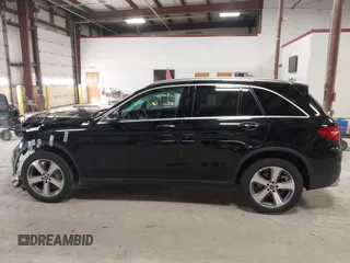 2019 Mercedes-Benz GLC with VIN WDC0G4KB1KV171258, listed as a IAAI auction lot 41895553 with 77,363 mi miles. Bid and sale history available at carsss.com. Image 15.