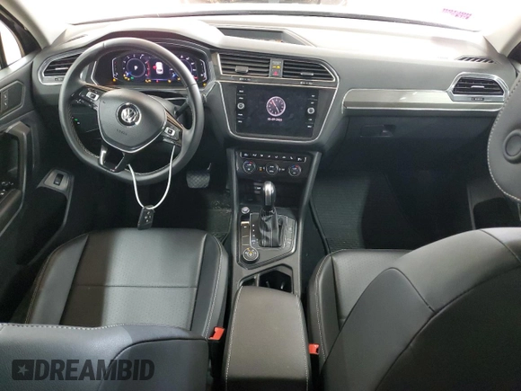 2021 Volkswagen Tiguan SE z VIN 3VV2B7AX6MM086605, wystawiony jako Copart lot #56351285 z przebiegiem 33 460 mil mil oraz Szkoda całkowita • Salvage title. Historia ofert i sprzedaży dostępna na DreamBid. Obrazek 8.