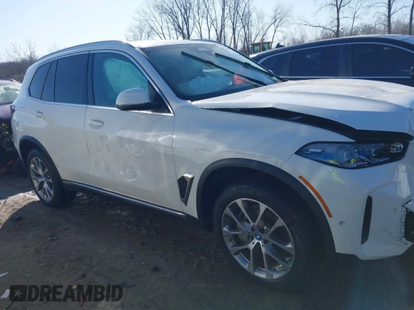 2024 BMW X5 xDrive50e with VIN 5UX43EU0XR9U35163, listed as a IAAI auction lot 41780918 with 17,679 mi miles. Bid and sale history available at carsss.com. Image 14.