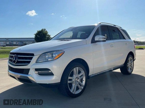2015 Mercedes-Benz M with VIN 4JGDA0EB1FA506184, listed as a Copart auction lot 55699125 with 139,438 mi miles and Clean Title. Bid and sale history available at carsss.com. Image 2.