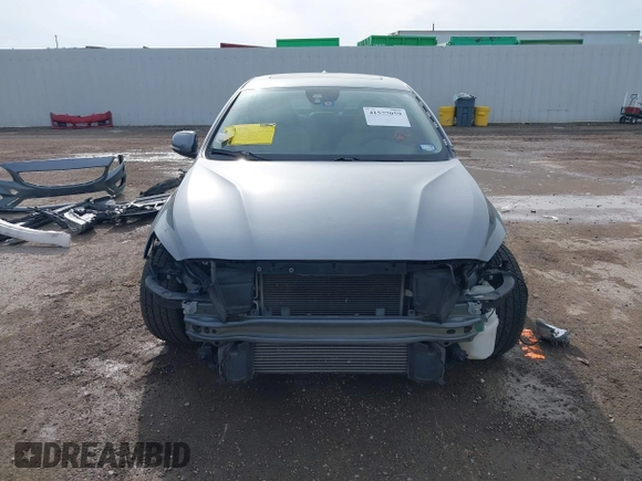 2017 Volvo S60 Dynamic with VIN YV126MFL4H2430687, listed as a IAAI auction lot 41577059 with 57,027 mi miles. Bid and sale history available at carsss.com. Image 13.