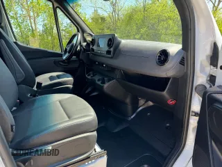 2022 Mercedes-Benz Sprinter with VIN W1Y4DDHY1NT082992, listed as a Copart auction lot 56609435 with 269,366 mi miles and Clean Title. Bid and sale history available at DreamBid. Image 5.
