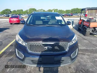 2016 Kia Sorento LX with VIN 5XYPG4A36GG045104, listed as a IAAI auction lot 41922121 with 169,874 mi miles and . Bid and sale history available at carsss.com. Image 12.