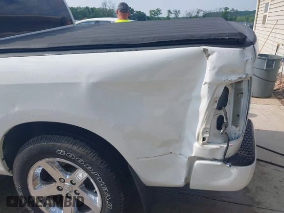 2016 Ram 1500 Tradesman with VIN 3C6RR7KT9GG316216, listed as a IAAI auction lot 42462806 with 55,638 mi miles and . Bid and sale history available at DreamBid. Image 18.