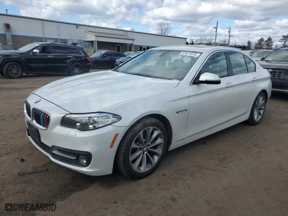 2016 BMW 5 Series 528i xDrive with VIN WBA5A7C59GG147421, listed as a Copart auction lot 47571515 with 121,286 mi miles and Salvage Title. Bid and sale history available at carsss.com. Image 1.