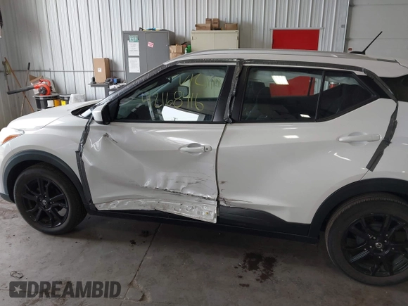 2019 Nissan Kicks SV z VIN 3N1CP5CU7KL498307, wystawiony jako IAAI lot #42168416 z przebiegiem 18 778 mil mil oraz . Historia ofert i sprzedaży dostępna na DreamBid. Obrazek 6.