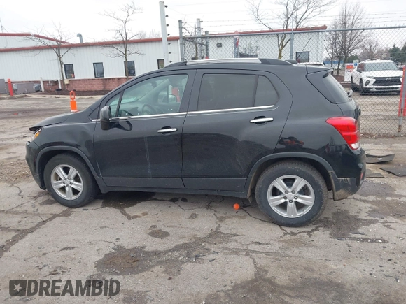 2019 Chevrolet Trax LT z VIN 3GNCJLSB7KL327065, wystawiony jako IAAI lot #42005861 z przebiegiem 84 795 mil mil oraz . Historia ofert i sprzedaży dostępna na DreamBid. Obrazek 13.