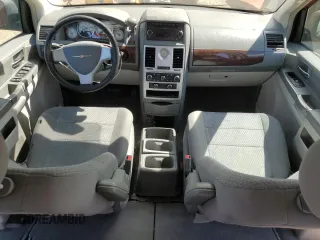 2010 Chrysler Town & Country LX with VIN 2A4RR4DE3AR192493, listed as a Copart auction lot 52725285 with 171,468 mi miles and Salvage Title. Bid and sale history available at DreamBid. Image 8.