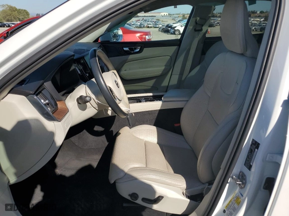 2020 Volvo XC60 Inscription with VIN YV4102RL0L1535600, listed as a Copart auction lot 50661675 with 34,830 mi miles and Salvage Title. Bid and sale history available at carsss.com. Image 7.