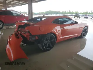 2010 Chevrolet Camaro 2SS z VIN 2G1FK1EJ9A9162009, wystawiony jako Copart lot #53814365 z przebiegiem 201 200 mil mil oraz Szkody całkowita. Historia ofert i sprzedaży dostępna na DreamBid. Obrazek 3.