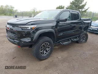 2024 Chevrolet Colorado 4WD ZR2 with VIN 1GCPTFEK4R1270553, listed as a IAAI auction lot 42208616 with 3,700 mi miles and . Bid and sale history available at DreamBid. Image 21.