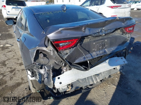 2022 Honda Insight Touring with VIN 19XZE4F99NE008697, listed as a IAAI auction lot 41381095 with 59,310 mi miles and . Bid and sale history available at DreamBid. Image 6.