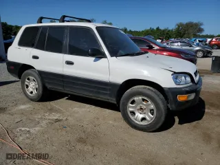 1998 Toyota RAV4 with VIN JT3GP10V3W7037561, listed as a Copart auction lot 52942435 with 224,677 mi miles and Clean Title. Bid and sale history available at carsss.com. Image 4.