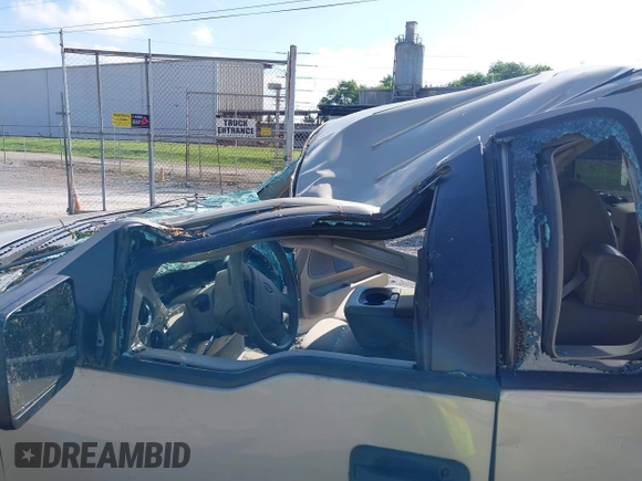2007 Ford F-150 XL with VIN 1FTRF12WX7NA12876, listed as a IAAI auction lot 42548595 with 127,987 mi miles and . Bid and sale history available at DreamBid. Image 14.