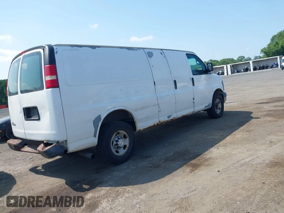 2007 Chevrolet Express Cargo with VIN 1GCGG29V871189408, listed as a IAAI auction lot 42567032 with 330,203 mi miles and . Bid and sale history available at DreamBid. Image 4.