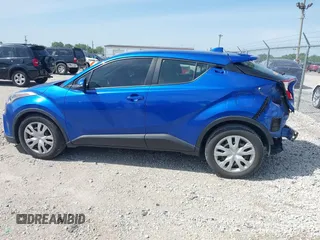 2019 Toyota C-HR XLE with VIN JTNKHMBX7K1015798, listed as a IAAI auction lot 39530918 with 77,958 mi miles. Bid and sale history available at carsss.com. Image 15.