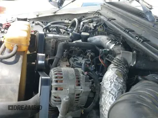 2003 Ford F-250 XL z VIN 1FTNW20F03EA05923, wystawiony jako IAAI lot #42709354 z przebiegiem 329 878 mil mil oraz . Historia ofert i sprzedaży dostępna na DreamBid. Obrazek 12.