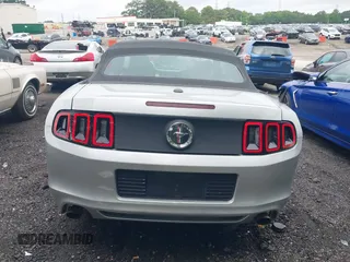 2014 Ford Mustang V6 with VIN 1ZVBP8EM3E5231996, listed as a IAAI auction lot 42537352 with 149,242 mi miles and . Bid and sale history available at DreamBid. Image 16.