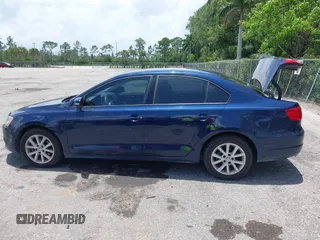 2012 Volkswagen Jetta SE with VIN 3VWDP7AJ4CM370055, listed as a IAAI auction lot 42501456 with 90,800 mi miles and . Bid and sale history available at DreamBid. Image 14.